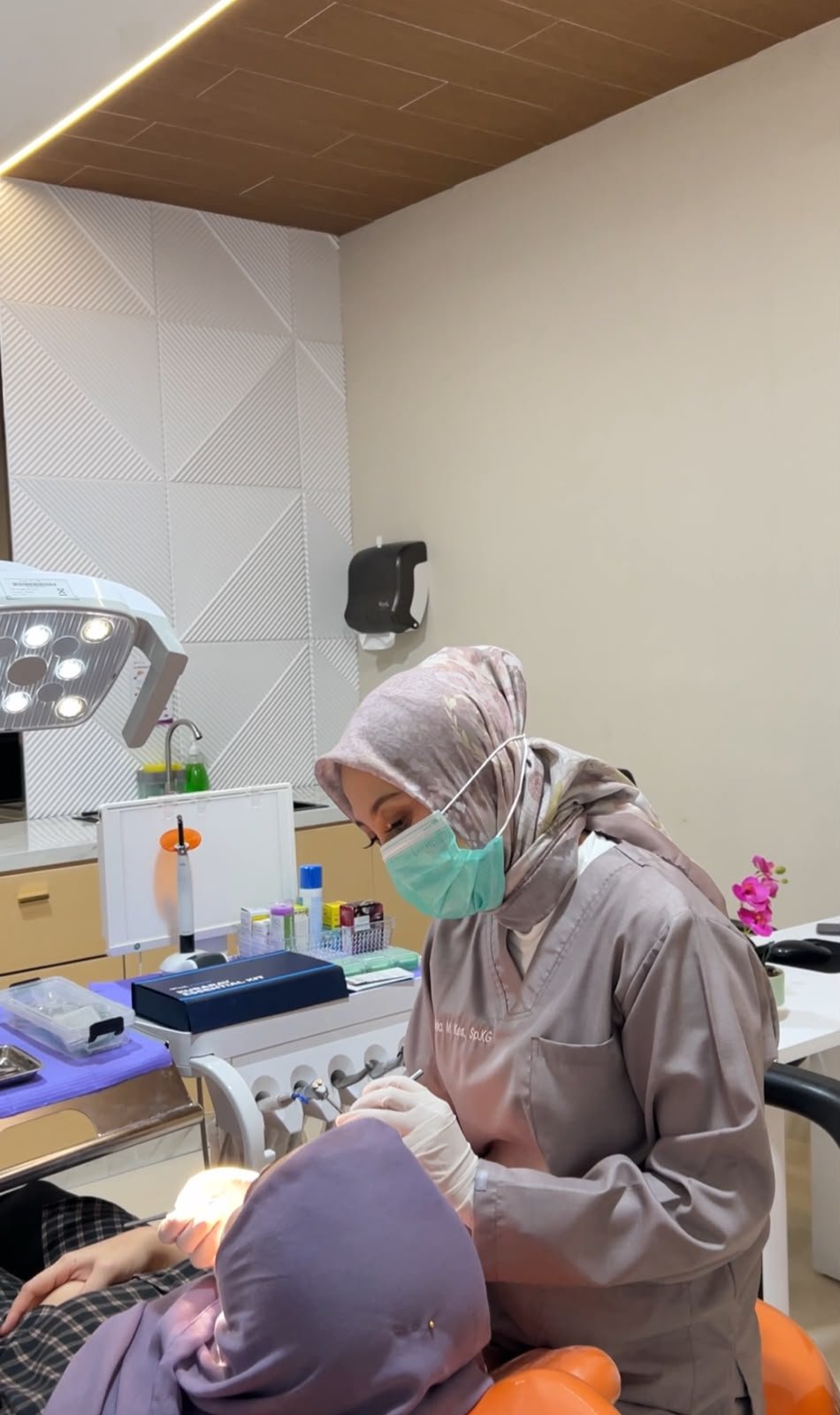 Dokter Gigi & Spesialis